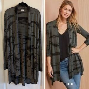 Evereve LA Made Iris Long-Sleeve Cardigan in Moss Tie-Dye Womens Small Very Soft